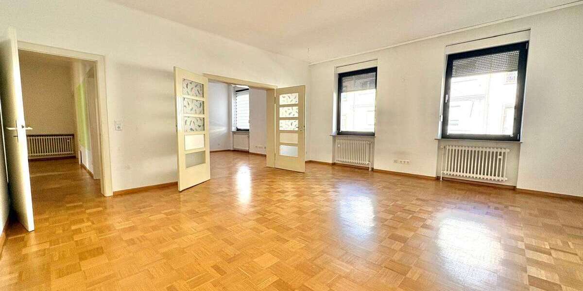 Etagenwohnung Zweibrücken - 4 Zimmer, 140 m&sup2;, 800&euro; | Angebot:26088241