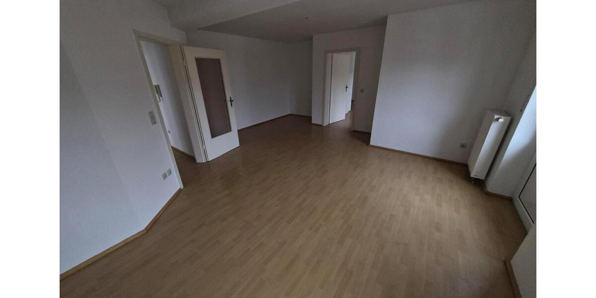 Dachgeschoßwohnung Lemgo - 2 Zimmer, 78 m&sup2;, 560&euro; | Angebot:24839122