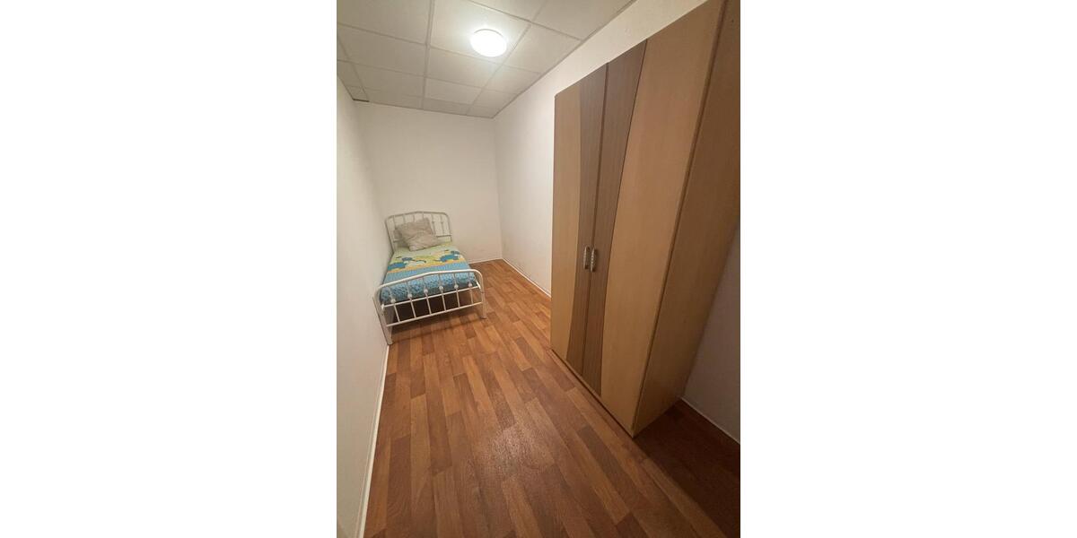 Wohnen auf Zeit Döbeln - 3 Zimmer, 80 m&sup2;, 70&euro; | Angebot:24867223