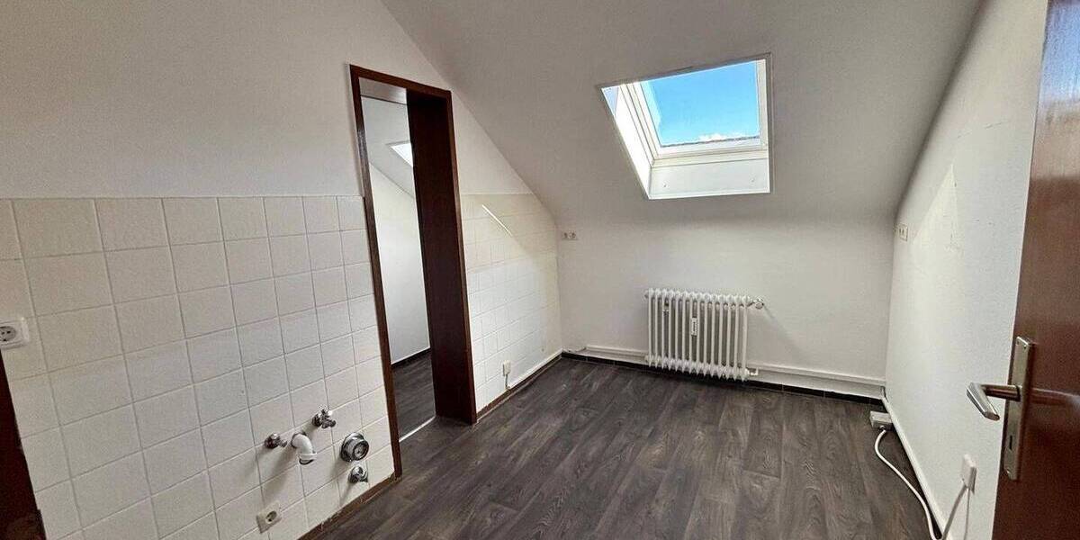 großzügige Dachgeschosswohnung in Urberach 3 zimmer