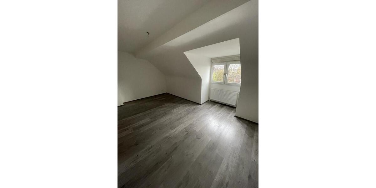 Maisonettenwohnung Essen Huttrop - 4 Zimmer, 85 m&sup2;, 540&euro; | Angebot:24361870