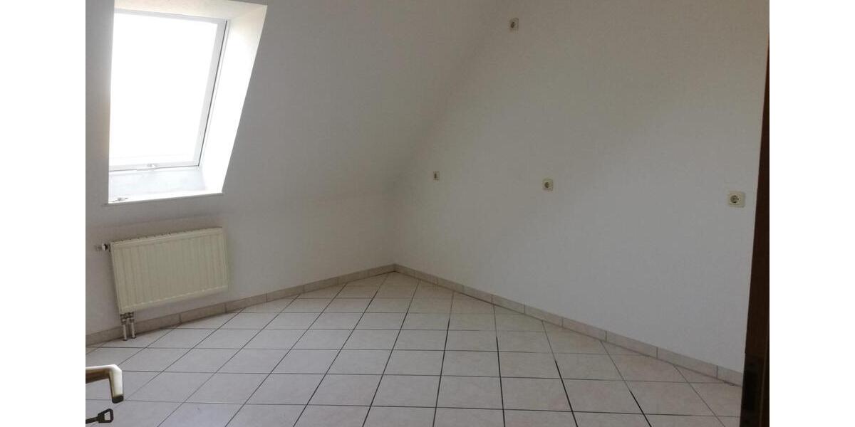 Dachgeschoßwohnung Zossen - 3 Zimmer, 65 m&sup2;, 800&euro; | Angebot:26497424