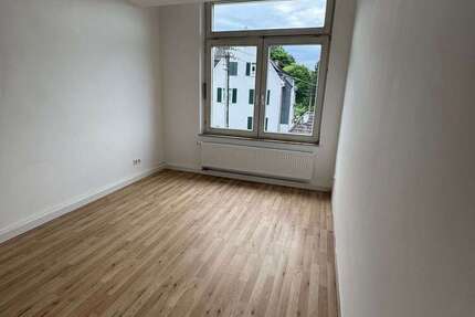 Wohnung zum Mieten in Wissen 648 € 81 m²