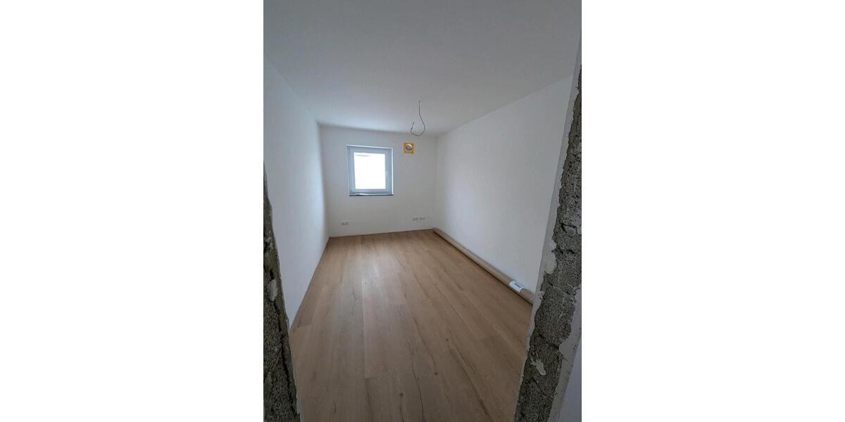 Etagenwohnung Wörth am Rhein - 3.5 Zimmer, 94 m&sup2;, 1.034&euro; | Angebot:24652774