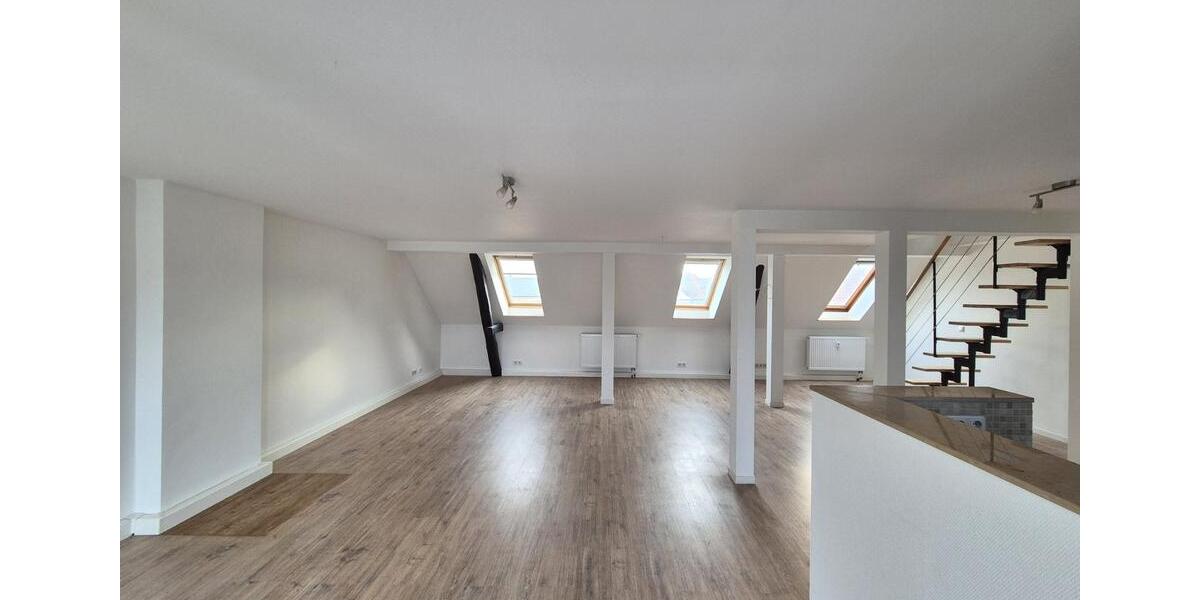 Dachgeschoßwohnung Güstrow - 3 Zimmer, 120 m&sup2;, 920&euro; | Angebot:24805349