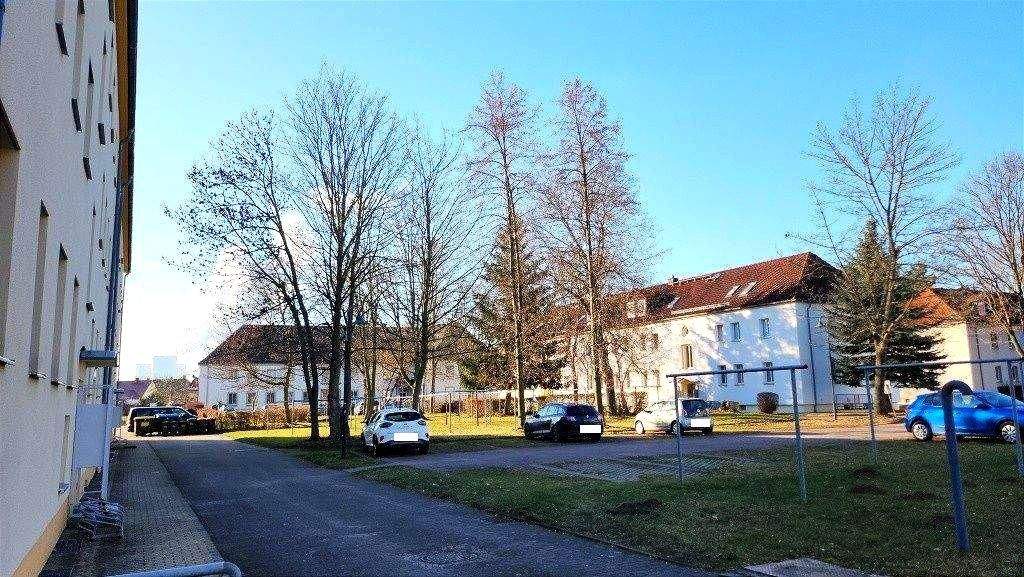 Etagenwohnung Böhlen - 4 Zimmer, 78 m&sup2;, 645&euro; | Angebot:25692025