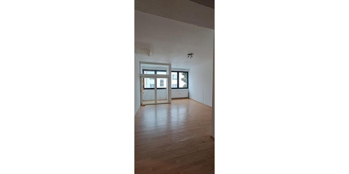 Erdgeschoßwohnung Saarbrücken West - 1 Zimmer, 50 m&sup2;, 500&euro; | Angebot:24507840