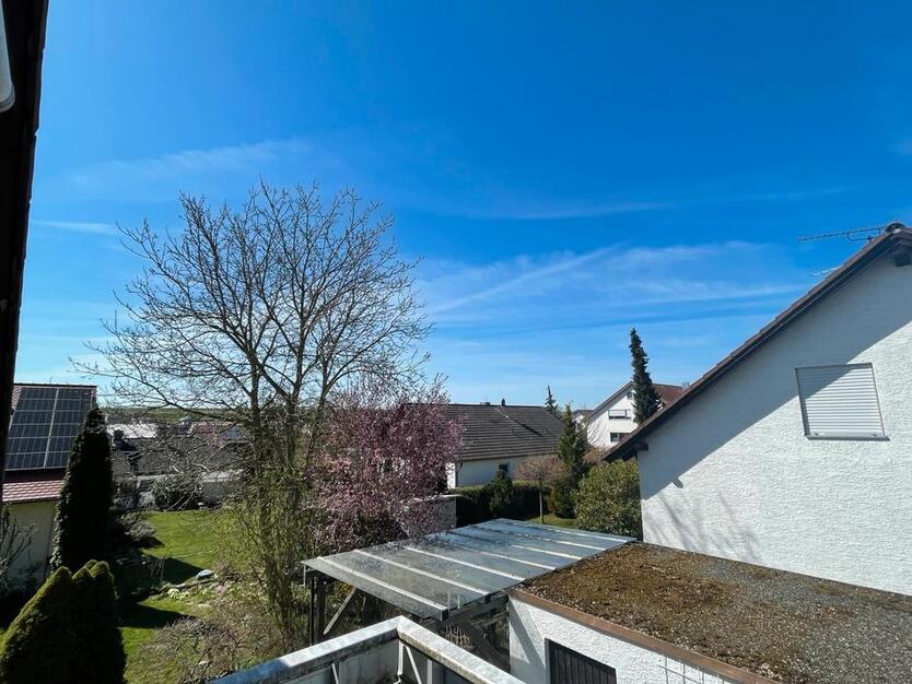 Charmante Dachgeschoßwohnung mit 2 Balkonen zu vermieten