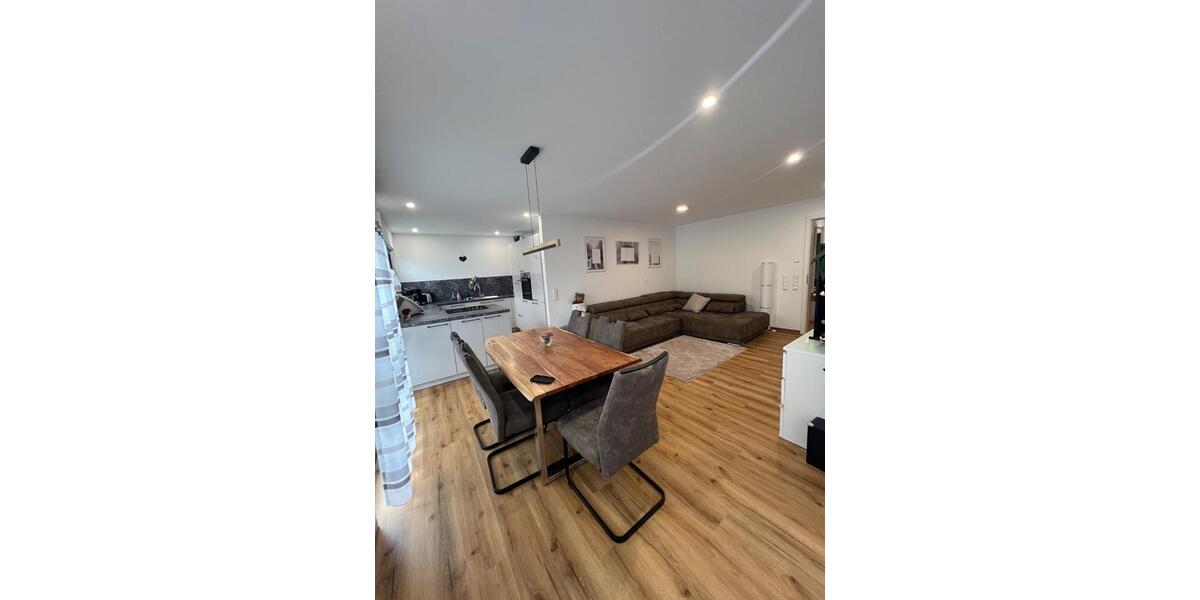 Erdgeschoßwohnung Ebenweiler - 3.5 Zimmer, 85 m&sup2;, 1.170&euro; | Angebot:26152509