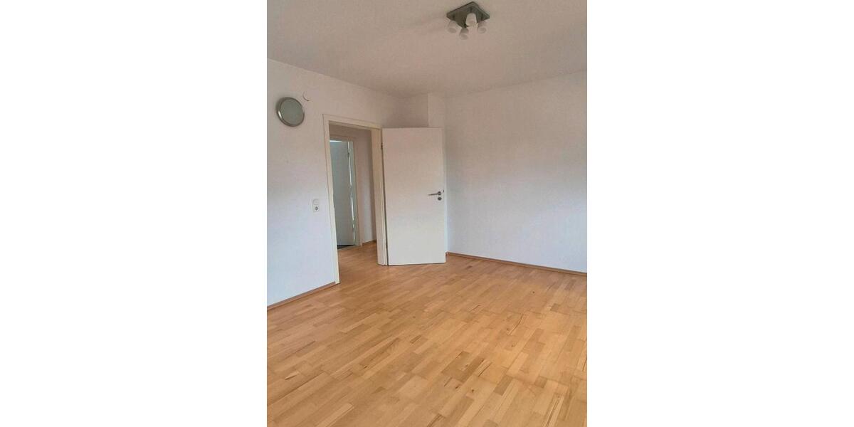 Dachgeschoßwohnung Bous - 1 Zimmer, 65 m&sup2;, 500&euro; | Angebot:26039179