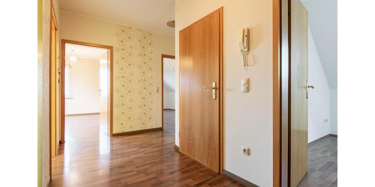 Dachgeschoßwohnung Nübbel - 3 Zimmer, 86 m&sup2;, 800&euro; | Angebot:25974747