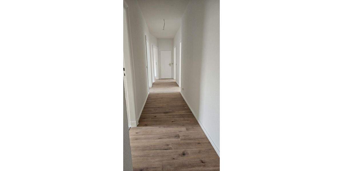 Etagenwohnung Magdeburg Stadtfeld Ost - 3 Zimmer, 92 m&sup2;, 910&euro; | Angebot:26167358