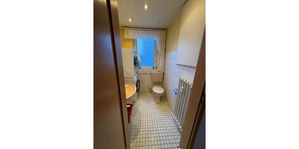 Etagenwohnung Hildesheim Himmelsthür - 3 Zimmer, 143 m&sup2;, 1.450&euro; | Angebot:26277673