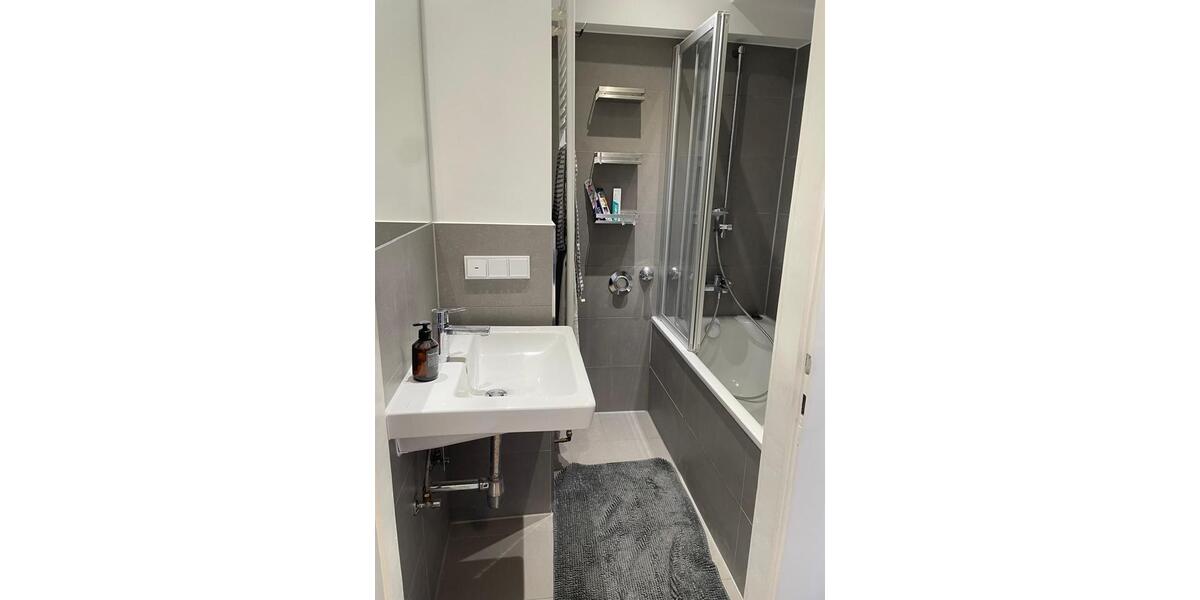Wohnen auf Zeit Düsseldorf Stadtbezirk 3 - 3 Zimmer, 78 m&sup2;, 620&euro; | Angebot:26438475