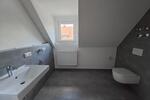 Dachgeschoßwohnung Geisenhausen - 4 Zimmer, 91 m&sup2;, 990&euro; | Angebot:26636176