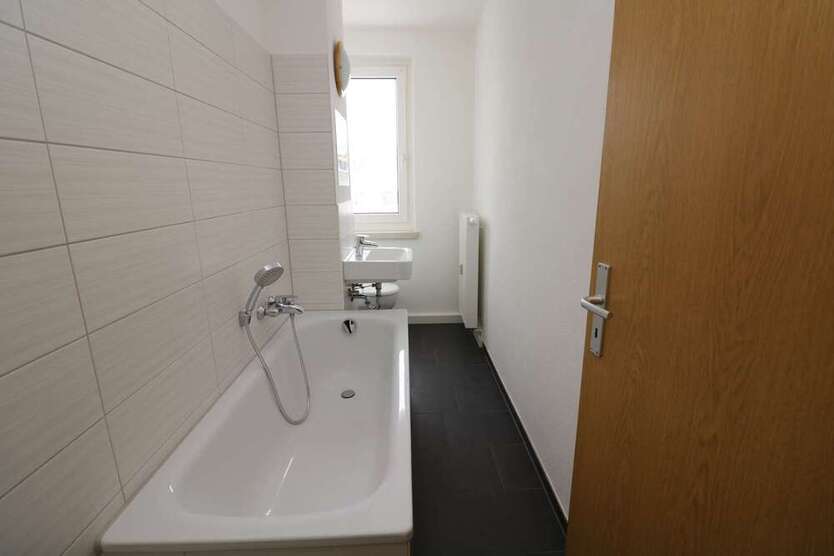 Wohnung zum Mieten in Freiberg 399 € 58.32 m²