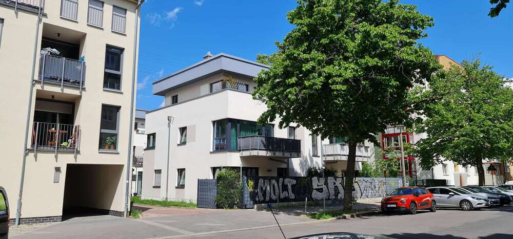 Etagenwohnung Berlin Lichtenberg - 2 Zimmer, 73 m&sup2;, 1.290&euro; | Angebot:26759538