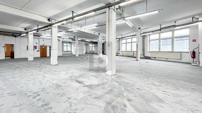 REPRÄSENTATIV MIT SHOWROOM & PRODUKTION 14 zimmer