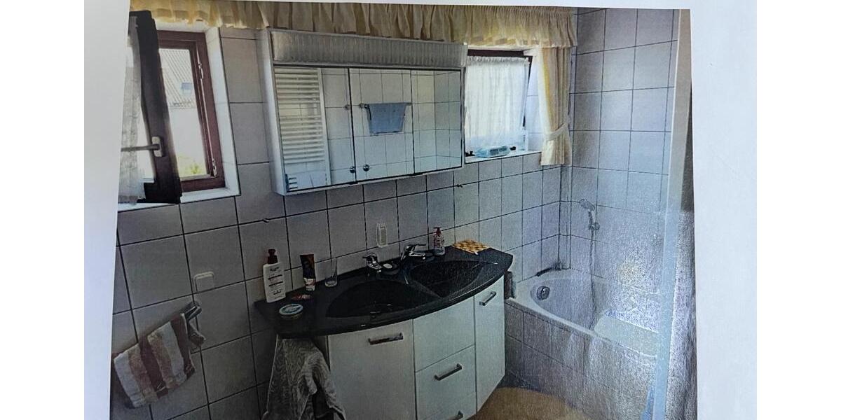 Etagenwohnung Hofheim am Taunus - 4 Zimmer, 130 m&sup2;, 1.800&euro; | Angebot:24422974