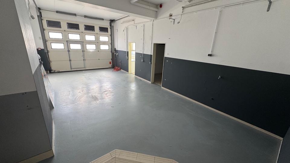 Gewerbeobjekt Kamp-Lintfort Lintfort - 3.690&euro; | Angebot:24385615