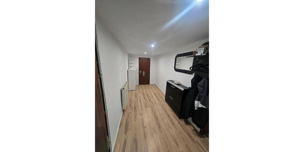 Etagenwohnung Lügde - 3 Zimmer, 100 m&sup2;, 750&euro; | Angebot:26676675