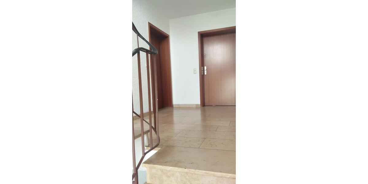 Etagenwohnung Offenbach am Main Hafen - 3 Zimmer, 84 m&sup2;, 880&euro; | Angebot:26700029
