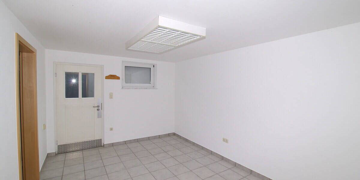 Doppelhaushälfte Lupburg - 4 Zimmer, 170 m&sup2;, 1.440&euro; | Angebot:26246679