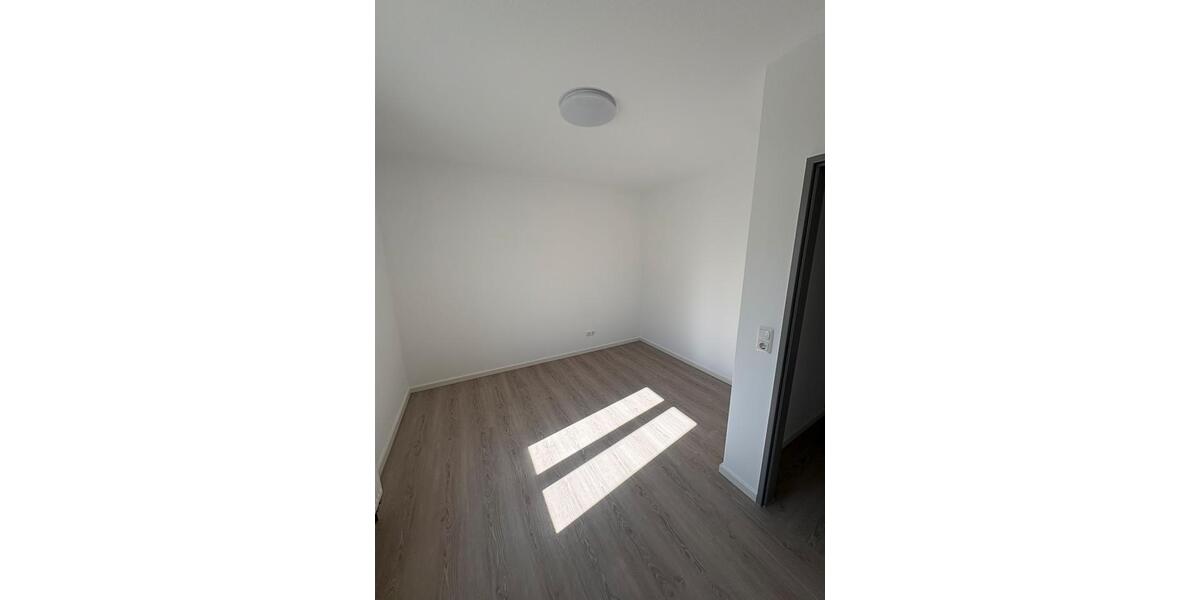 Etagenwohnung Freyung - 4 Zimmer, 80 m&sup2;, 560&euro; | Angebot:26475309