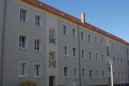 Wohnung Hoyerswerda - 3 Zimmer, 66 m&sup2;, 443&euro; | Angebot:26658201