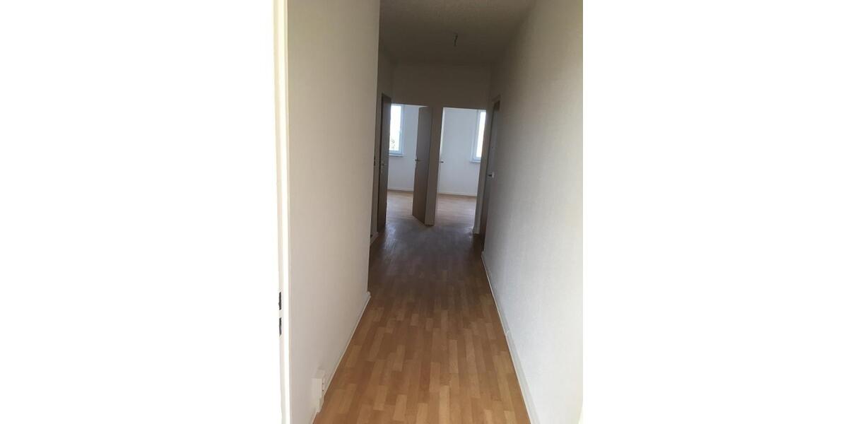 Etagenwohnung Sondershausen - 4 Zimmer, 73 m&sup2;, 433&euro; | Angebot:23991451