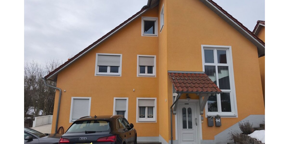 Für Single oder Paar geeignet DG-Whg. mit Küchenzeile WFL ca. 70 m² Fußbodenheizung Kfz-Stellplatz - ab sofort! - Dachgeschoßwohnung Neunburg vorm Wald | Angebot:26550555