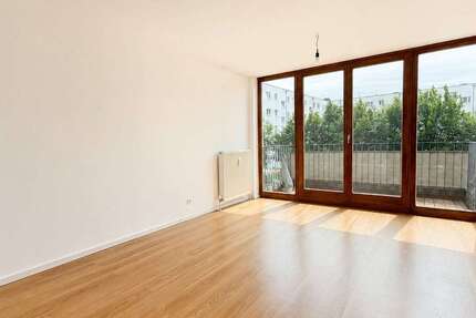 Wohnung Velten - 3 Zimmer, 82 m&sup2;, 950&euro; | Angebot:27282786
