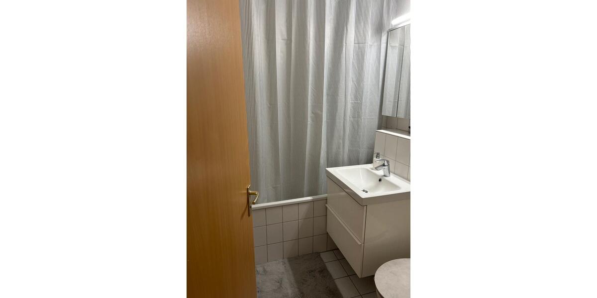 Etagenwohnung Duisburg Huckingen - 3 Zimmer, 69 m&sup2;, 8.000&euro; | Angebot:25282827