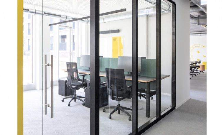 Werde Teil unseres Codes - miete einen FlexDesk! - All-in-Miete zimmer