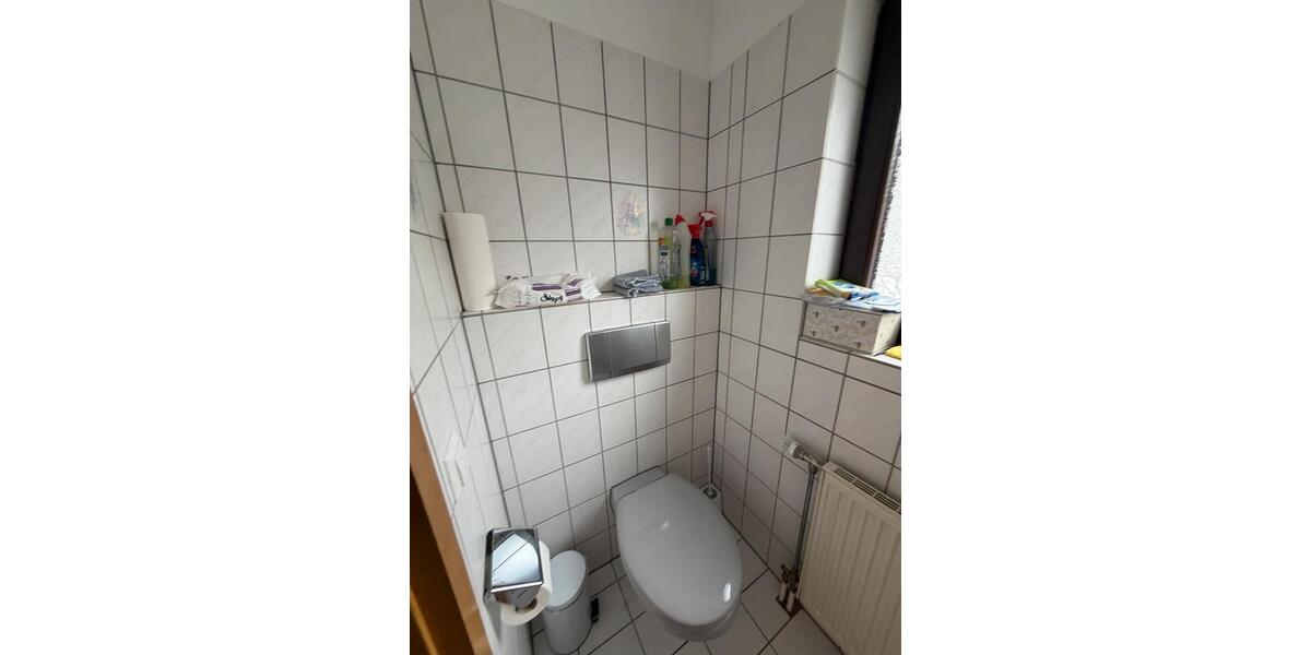 Etagenwohnung Weinheim - 4 Zimmer, 150 m&sup2;, 1.980&euro; | Angebot:26548955