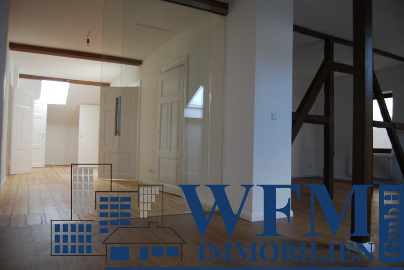 Etagenwohnung Neumünster - 5 Zimmer, 190 m&sup2;, 1.550&euro; | Angebot:26604565