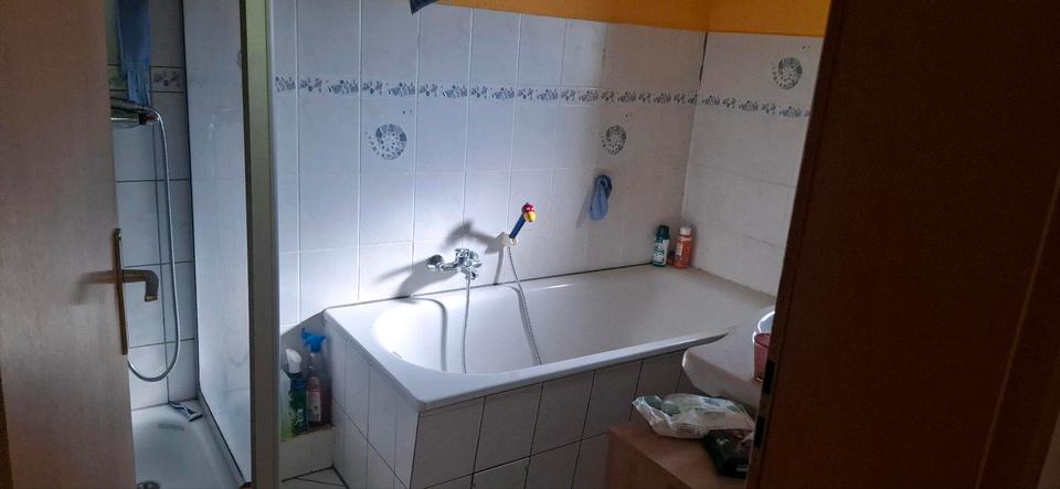 Hochparterre Ahnatal - 6 Zimmer, 140 m&sup2;, 1.200&euro; | Angebot:26581586