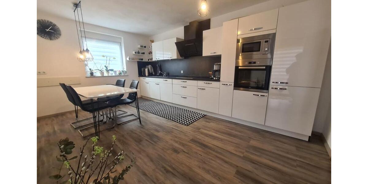 Erdgeschoßwohnung Breidenbach - 5 Zimmer, 120 m&sup2;, 750&euro; | Angebot:25232253