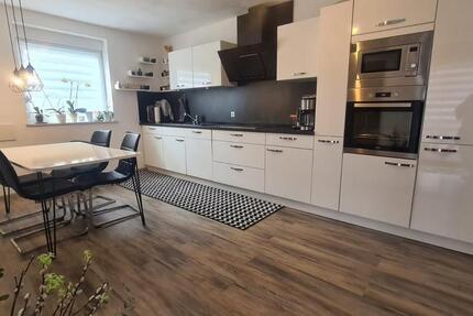 Wohnung Breidenbach - 5 Zimmer, 120 m&sup2;, 750&euro; | Angebot:25232253