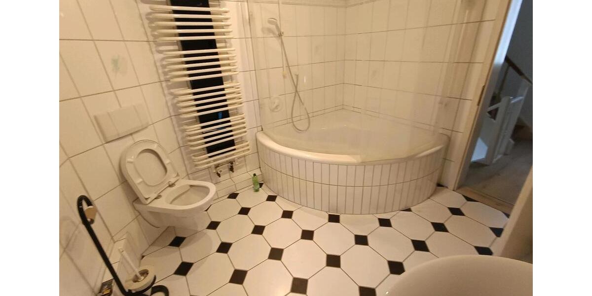 Etagenwohnung Wetzlar Dutenhofen - 4 Zimmer, 90 m&sup2;, 340&euro; | Angebot:24842769