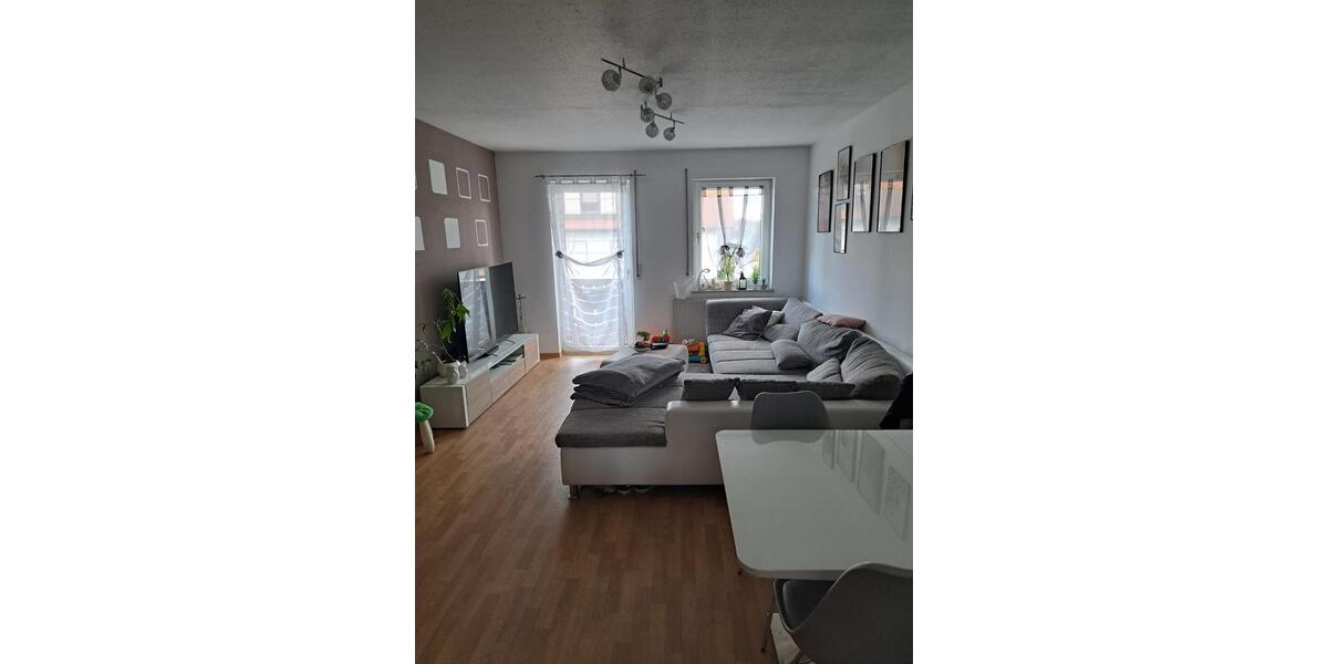 Etagenwohnung Maßbach - 3 Zimmer, 72 m&sup2;, 530&euro; | Angebot:26602911