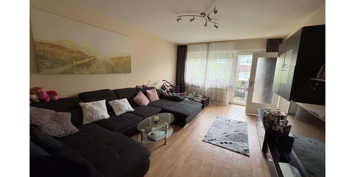 Etagenwohnung Wuppertal Ronsdorf Gemarkung Ronsdorf - 3 Zimmer, 79 m&sup2;, 689&euro; | Angebot:26561502