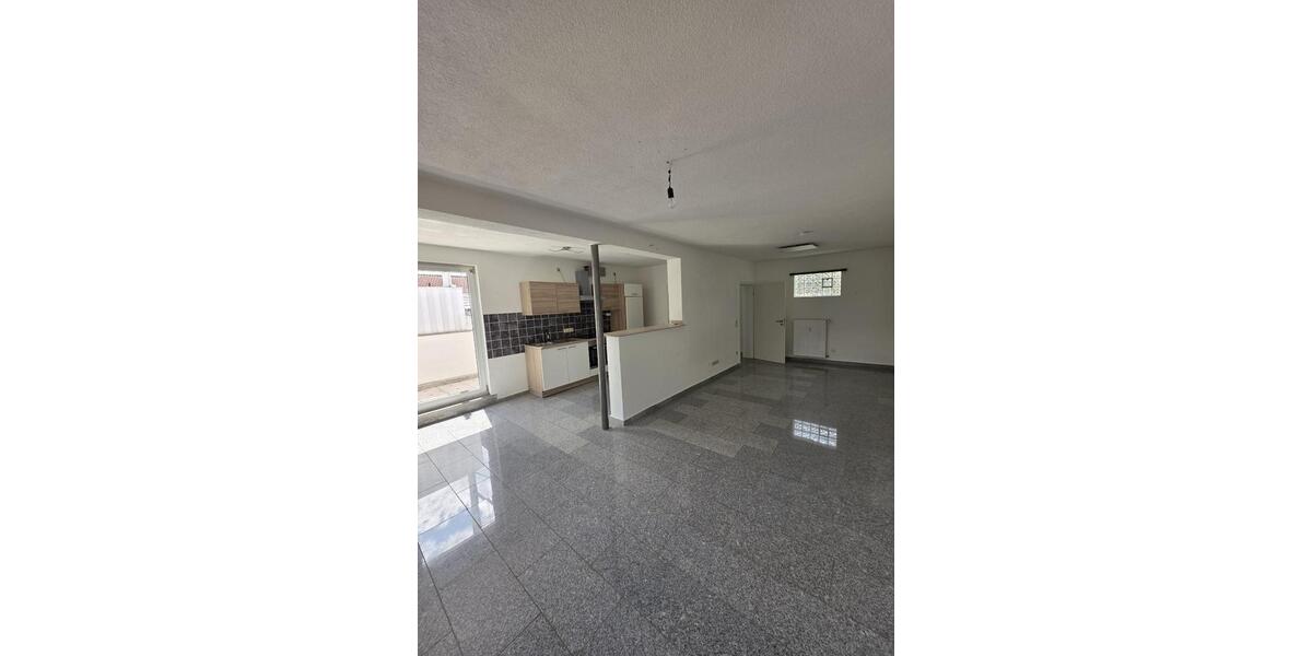 Etagenwohnung Schwalbach - 3 Zimmer, 80 m&sup2;, 530&euro; | Angebot:24762581