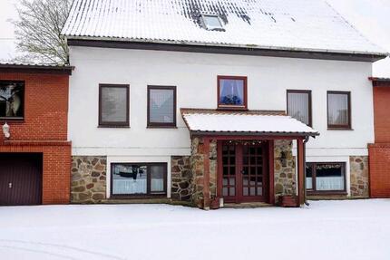 Haus Beverstedt - 8 Zimmer, 240 m&sup2;, 2.950&euro; | Angebot:24773878