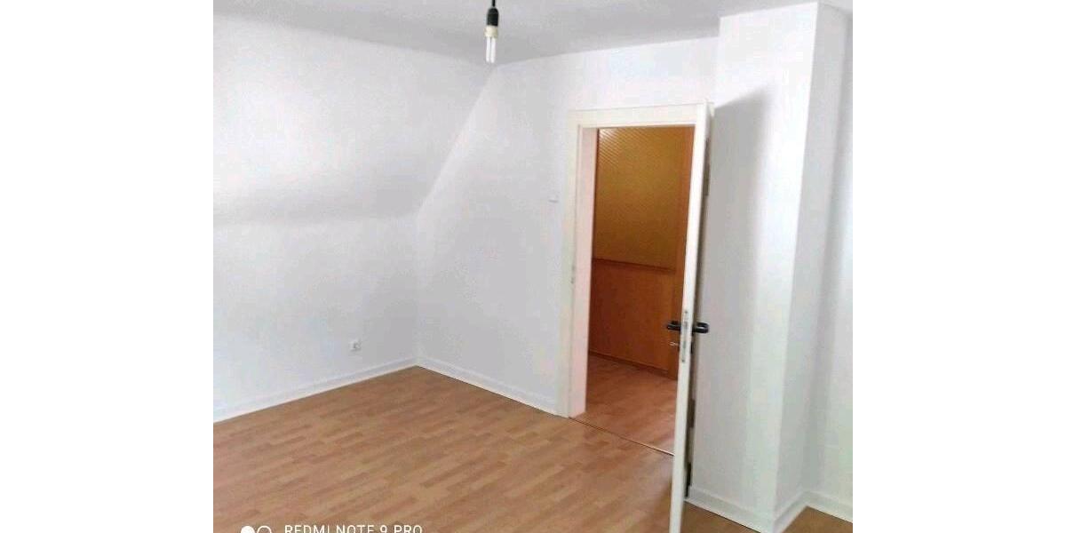 Etagenwohnung Gießen Anneröder Siedlung - 3 Zimmer, 100 m&sup2;, 900&euro; | Angebot:26490273