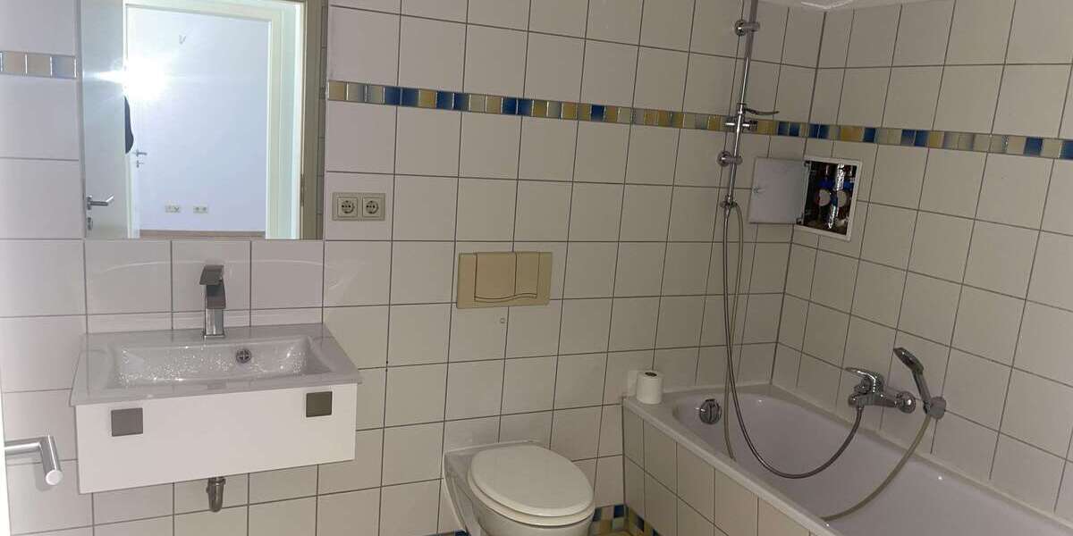 gepflegte 2 Zimmer-Wohnung *ab sofort verfügbar* ruhig auf dem Hinterhof 2 zimmer