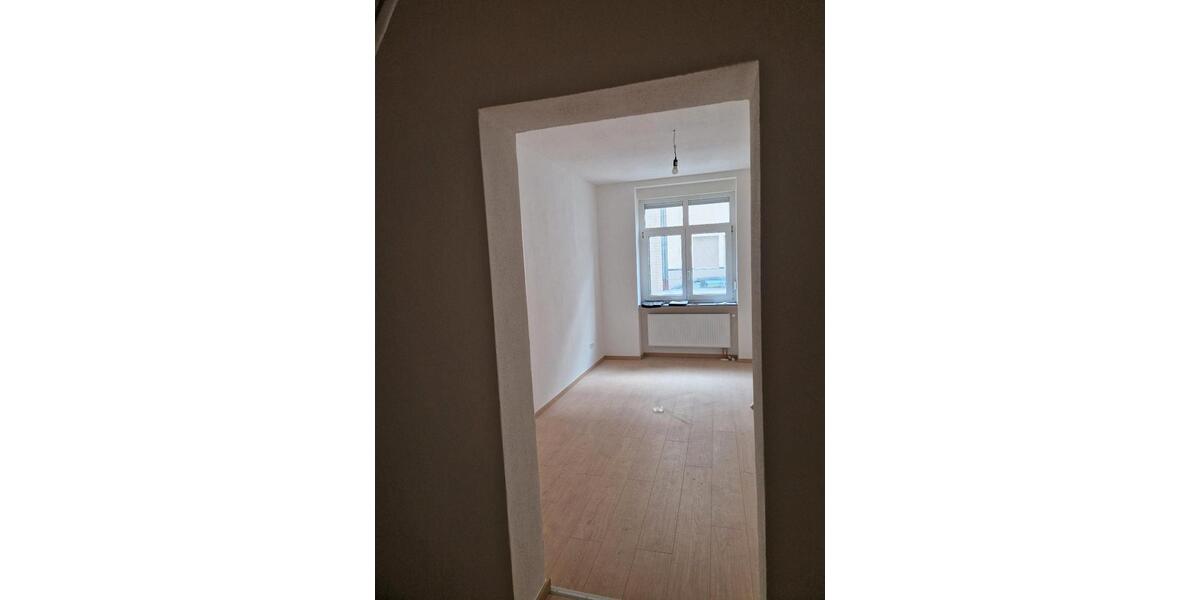Erdgeschoßwohnung Pforzheim - 4 Zimmer, 80 m&sup2;, 1.200&euro; | Angebot:23836537