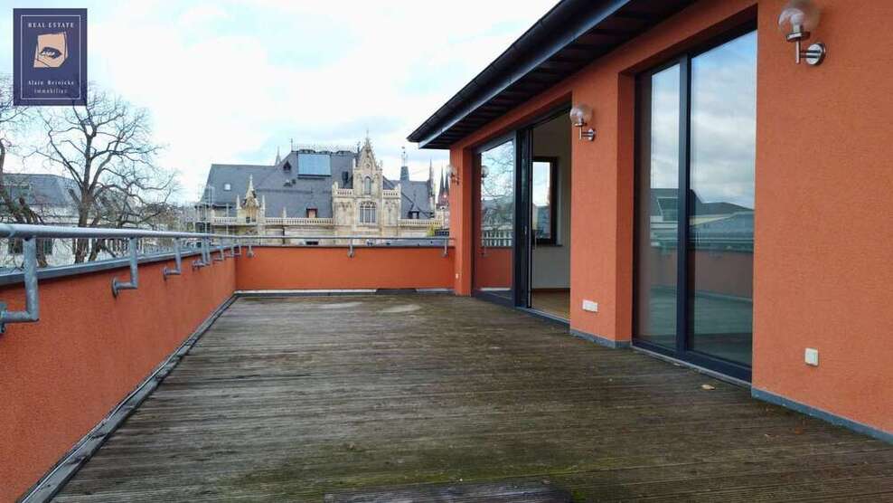 Penthousewohnung mit großer Dachterrasse am Opernplatz 4 zimmer
