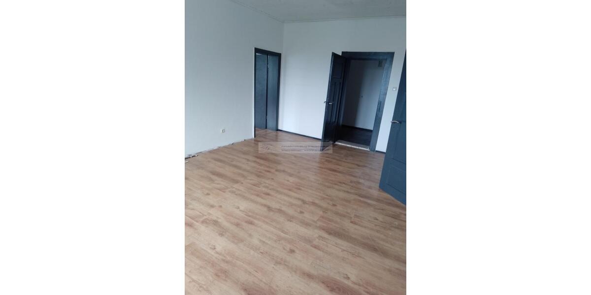 Etagenwohnung Waidhaus - 3 Zimmer, 95 m&sup2;, 465&euro; | Angebot:21383009
