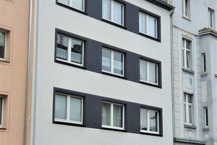 Große Wohnung im DG zentral in Duissern! zimmer